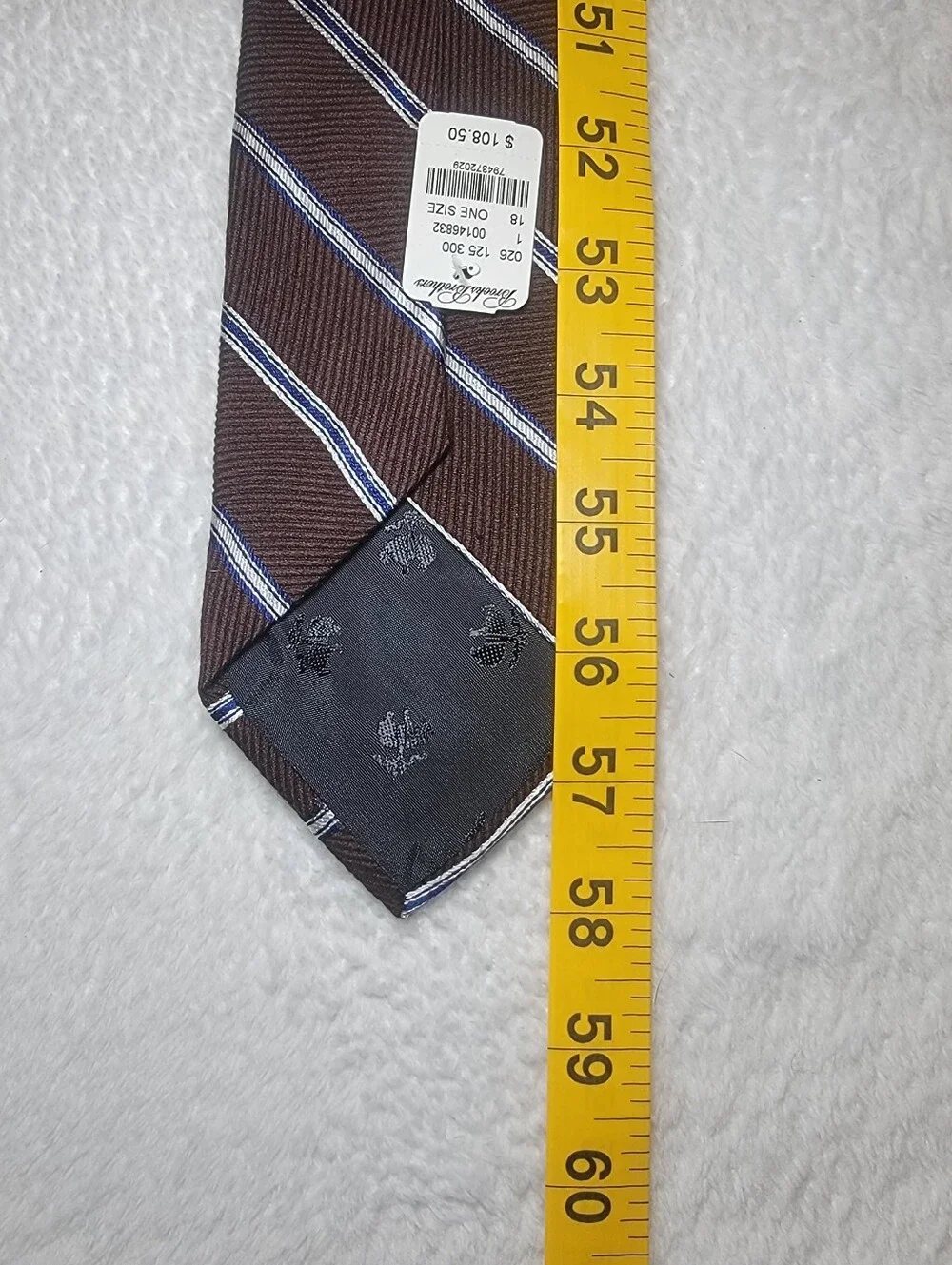 Brooks Brothers up sale